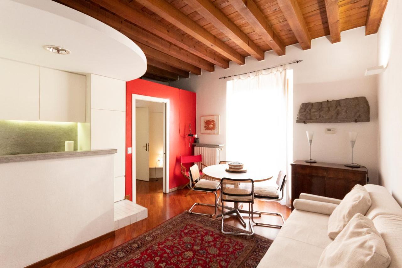 Anfiteatro Apartment In Brera Mailand Exterior foto