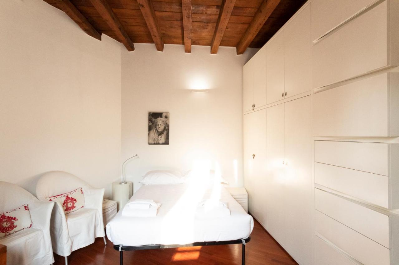 Anfiteatro Apartment In Brera Mailand Exterior foto