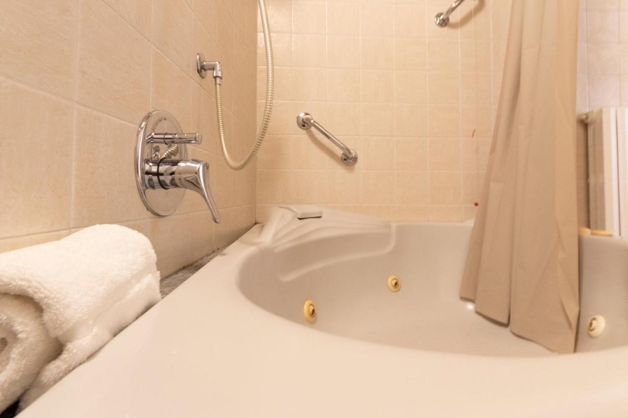 Anfiteatro Apartment In Brera Mailand Exterior foto
